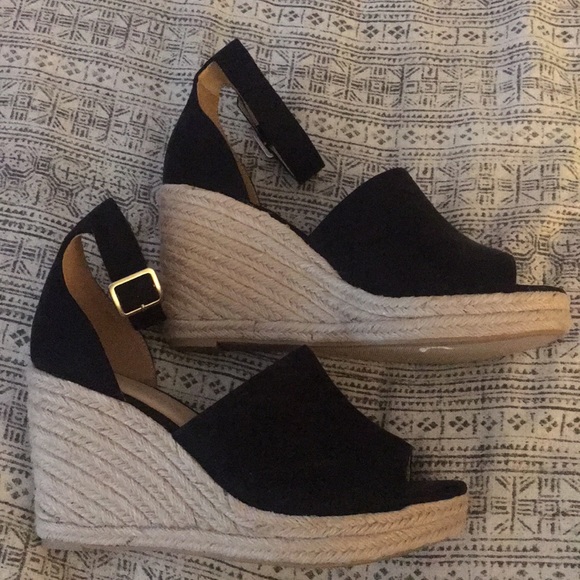 Shoes - Wedge Sandals